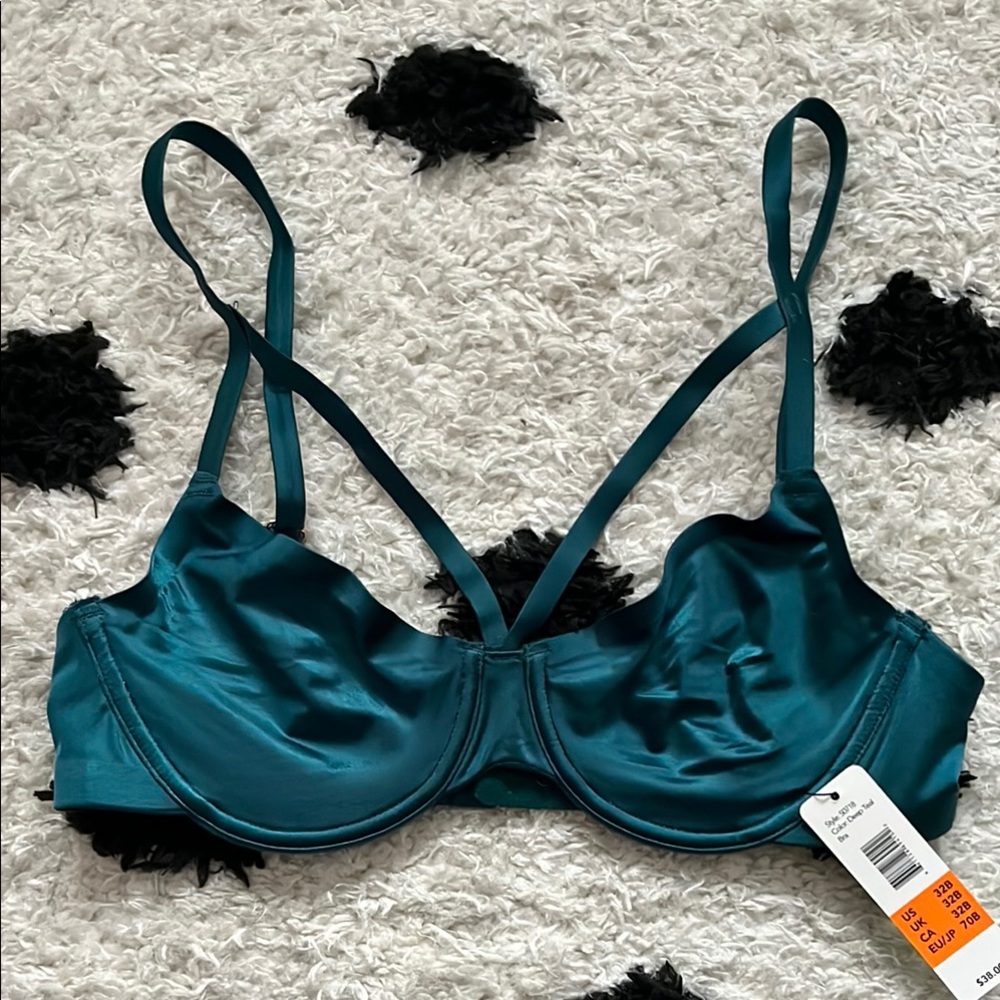 Sam Edelman size 32B dark green Satin Bra new never worn